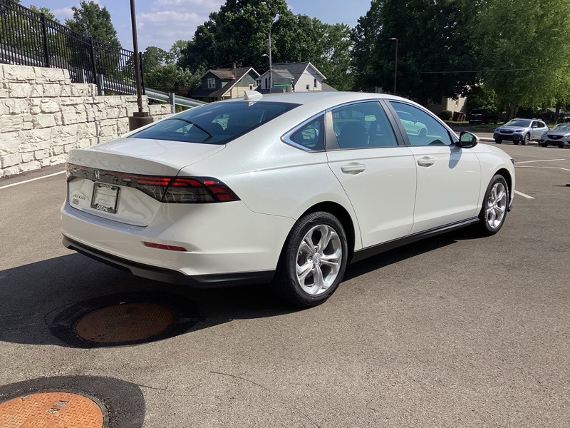 2023 Honda Accord LX photo 6