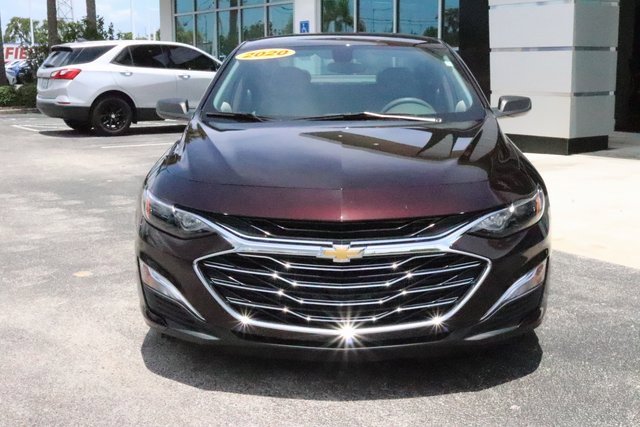 2020 Chevrolet Malibu LS photo 3