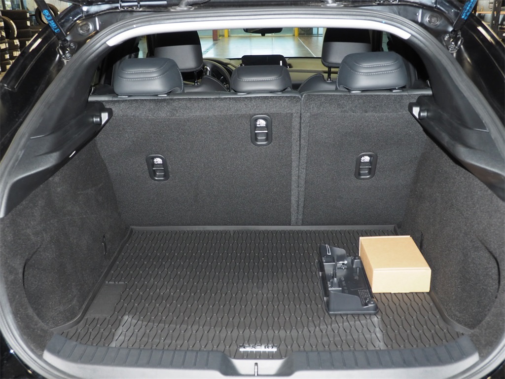 2025 Mazda CX-30 2.5 Select Sport photo 3