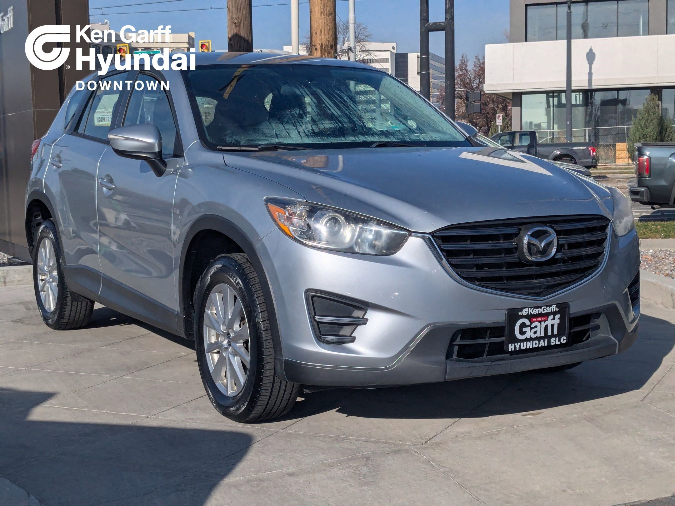 2016 Mazda CX-5 Sport's photo