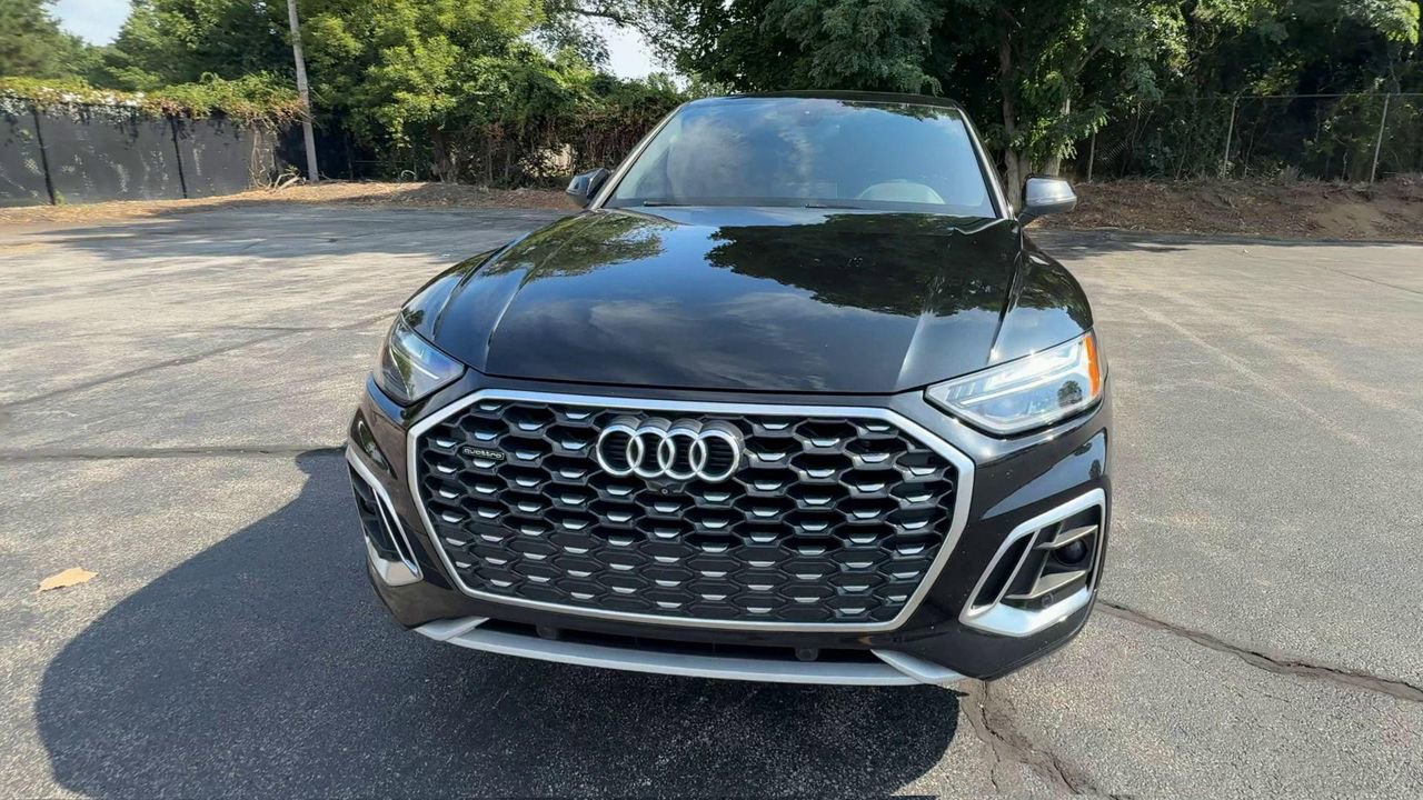2022 Audi Q5 S line Premium Plus photo 3