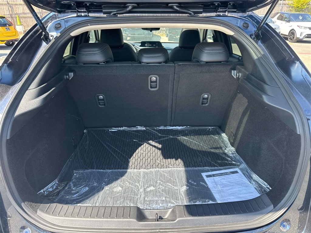 2025 Mazda CX-30 2.5 S Preferred photo 7