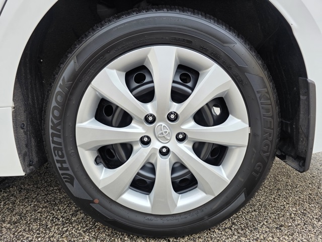 2023 Toyota Corolla LE photo 22