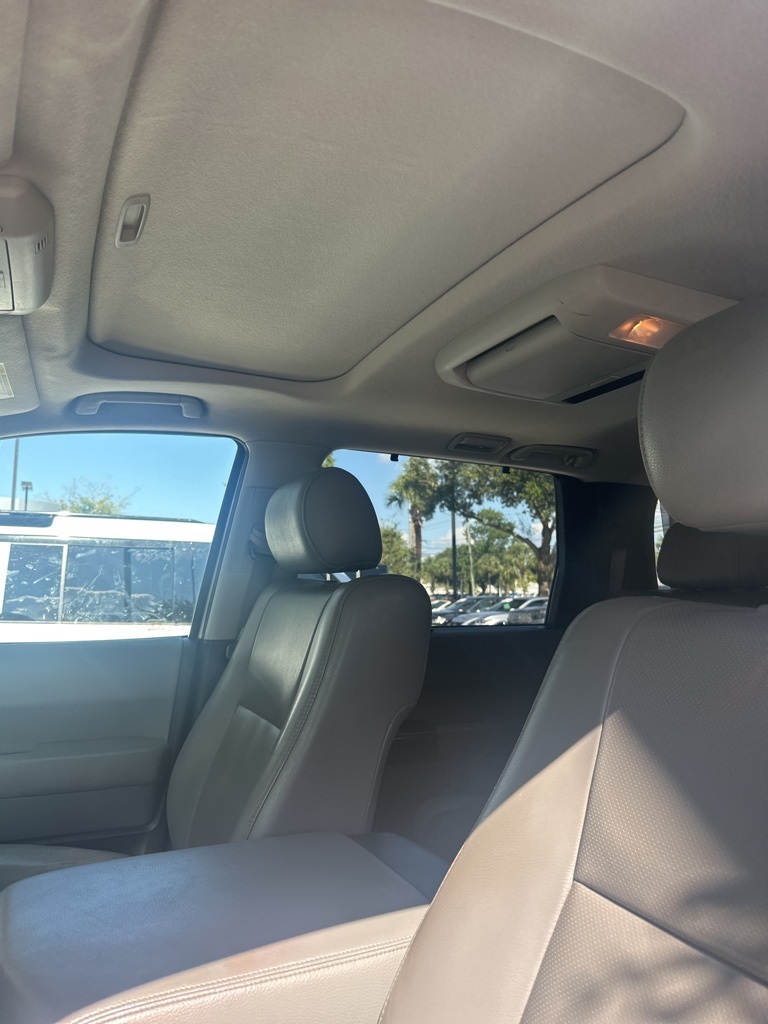 2011 Toyota Sequoia Platinum photo 7