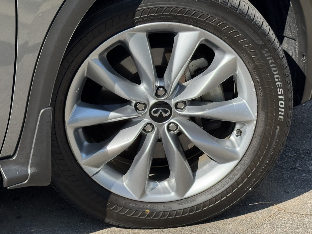 2021 Infiniti QX50 Luxe photo 10