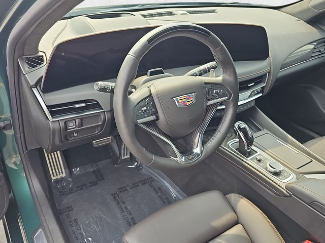 2025 Cadillac CT5 V photo 15