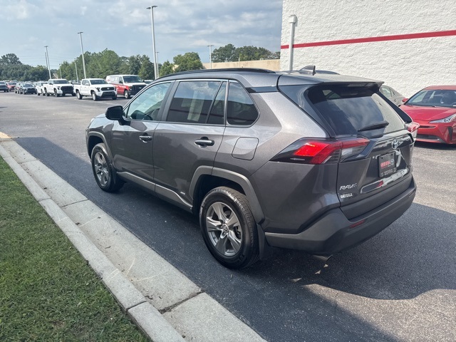 2024 Toyota RAV4 Hybrid LE photo 5