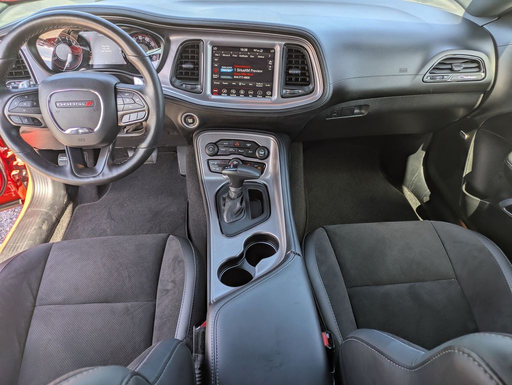 2023 Dodge Challenger R/T photo 20