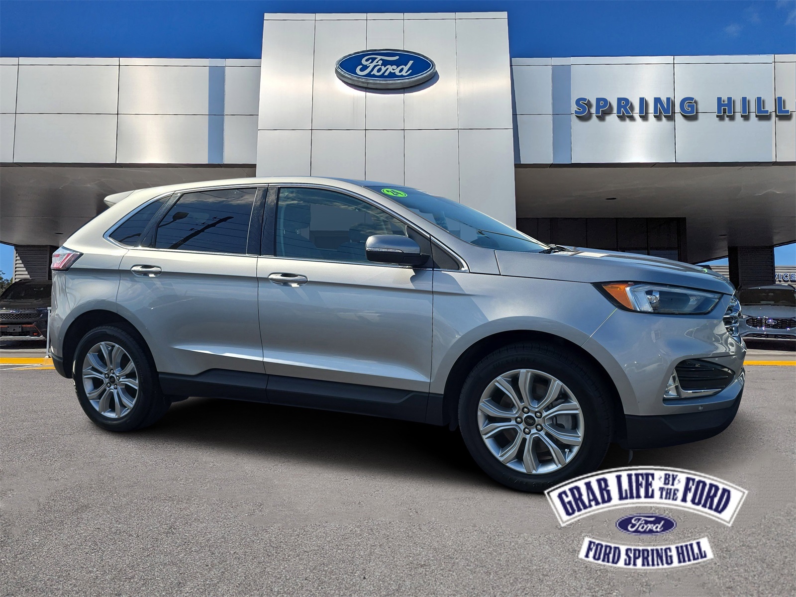 2024 Ford Edge Titanium's photo