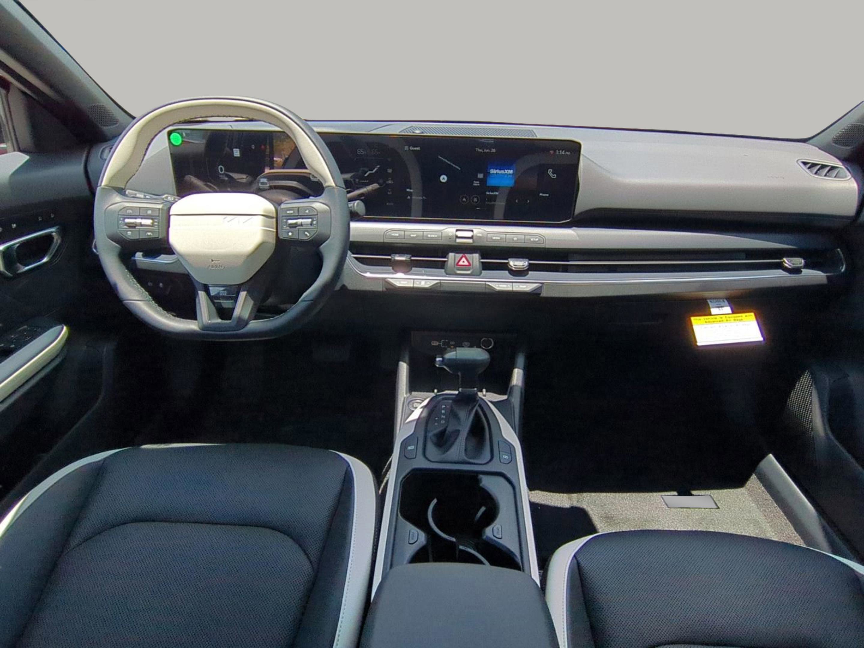 2025 Kia K4 GT-Line photo 14