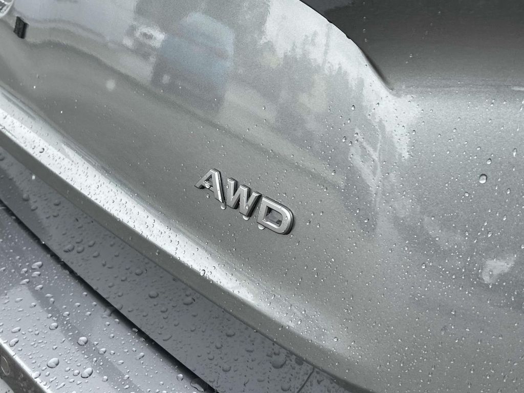 Used 2025 Gray Nissan S image 8