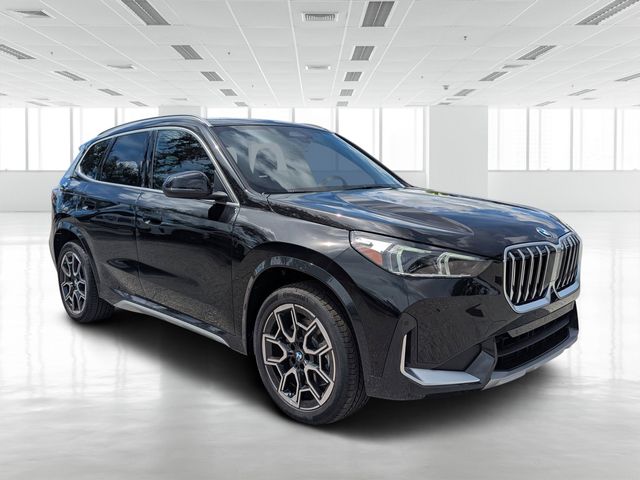2026 BMW X1 28i's photo