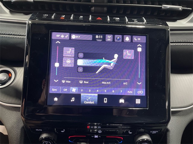 2025 Jeep Grand Cherokee Laredo Altitude photo 17
