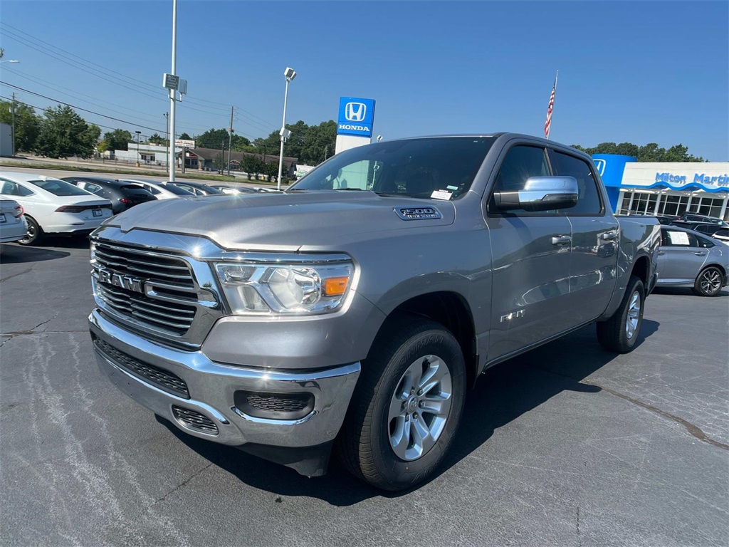 2024 Ram 1500 Laramie photo 3