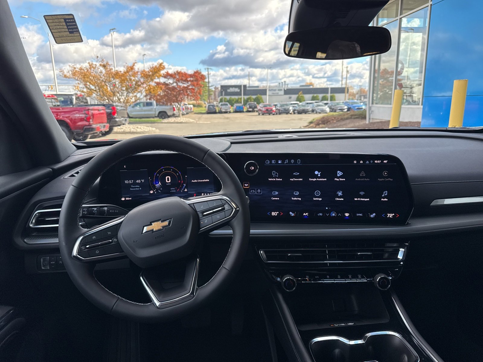 2026 Chevrolet Traverse photo 2