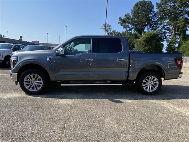 2025 Ford F-150 Lariat photo 4