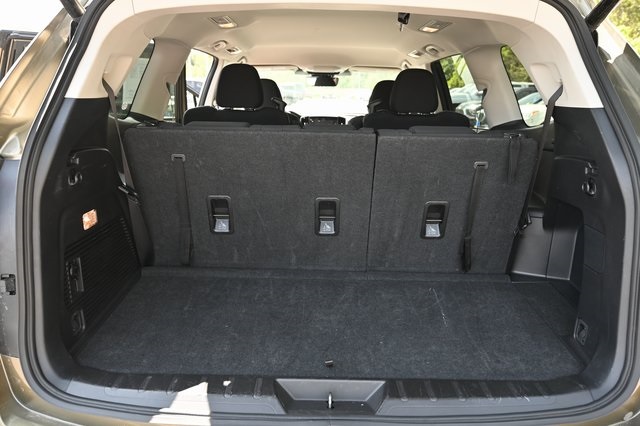 2024 Subaru Ascent Premium photo 16
