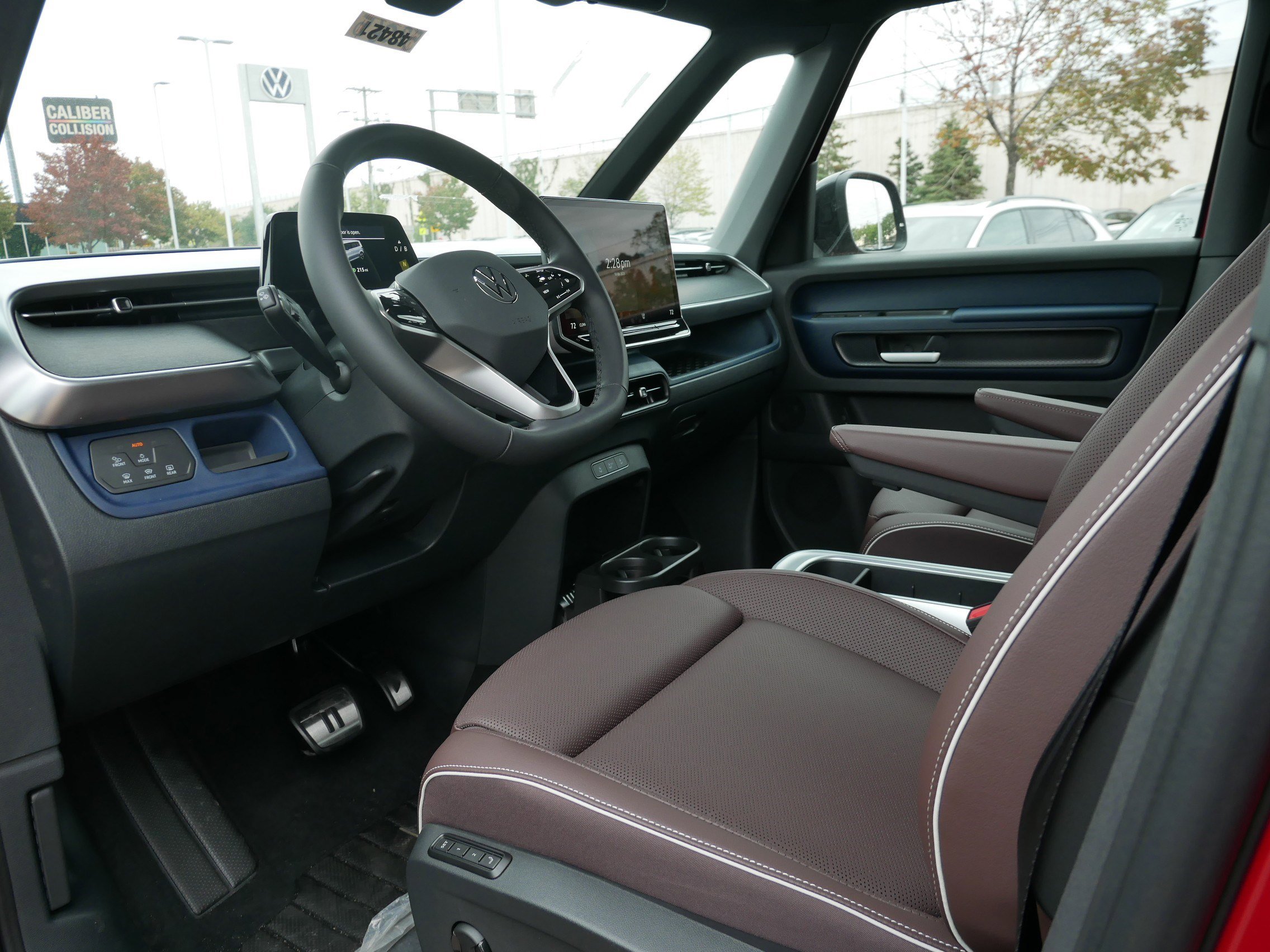 2025 Volkswagen ID. Buzz Pro Plus photo 3