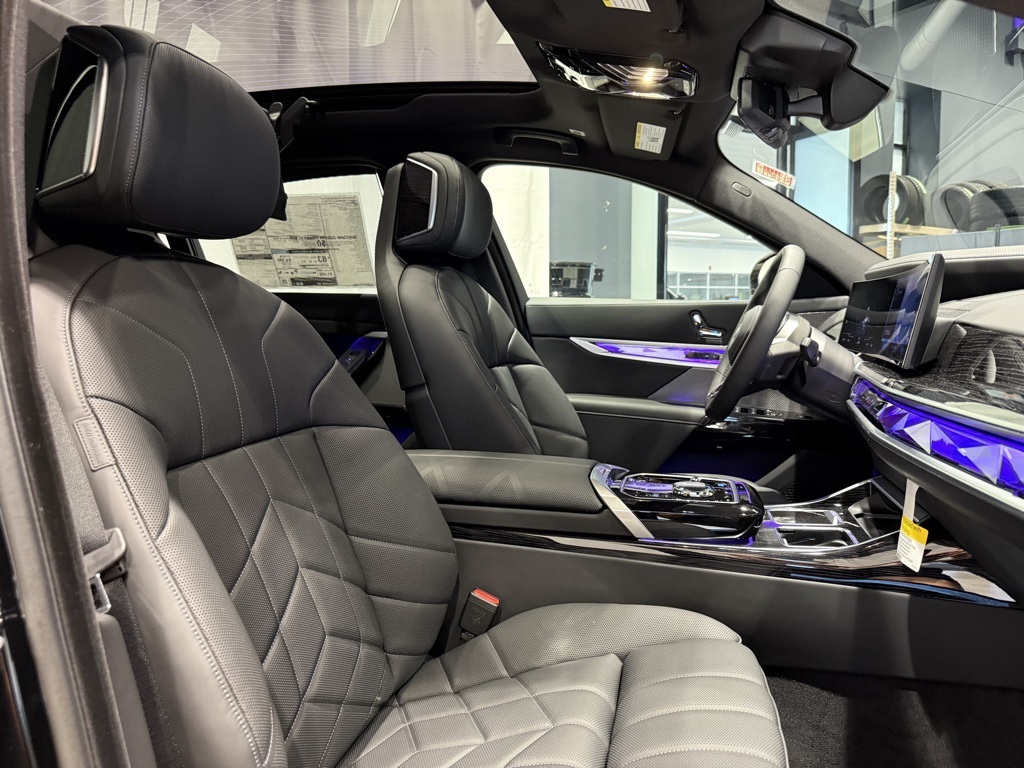 2025 Bmw i7 xDrive60 photo 24