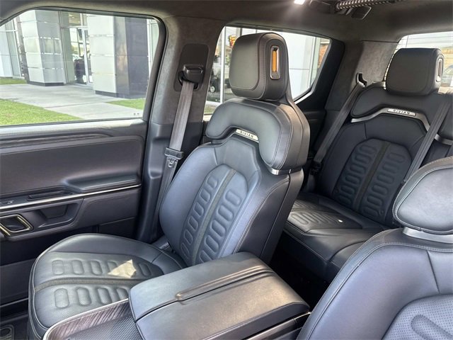 2022 Rivian R1T Adventure photo 14