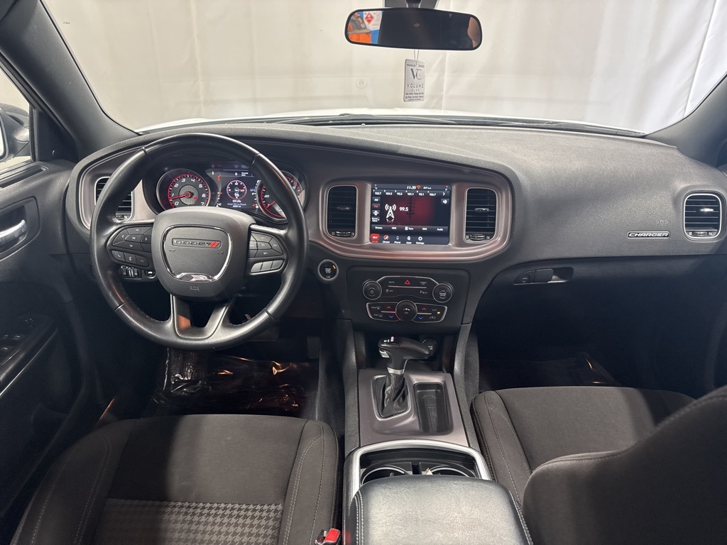 2023 Dodge Charger SXT photo 9