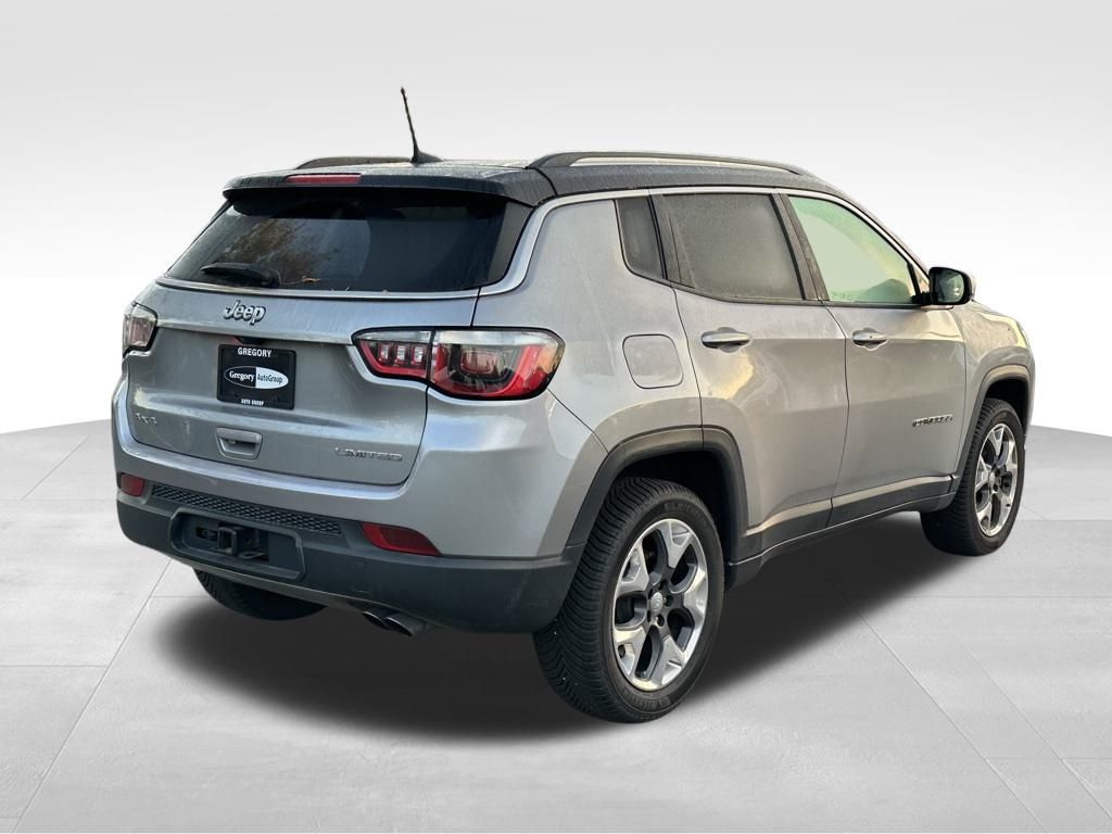 2018 Jeep Compass Limited photo 3