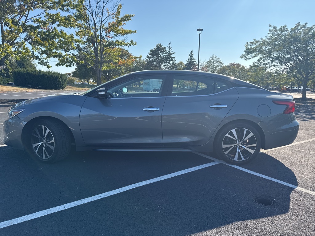 2018 Nissan Maxima SV photo 9