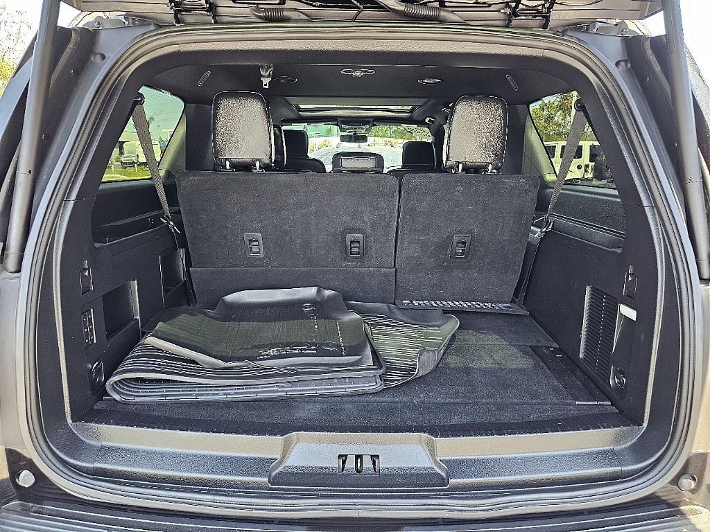 2021 Ford Expedition MAX XLT photo 10