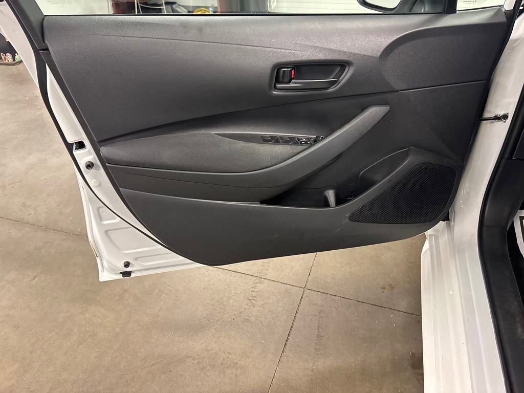 2023 Toyota Corolla LE photo 14