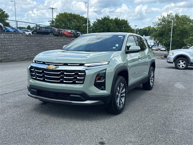 2025 Chevrolet Equinox LT photo 9