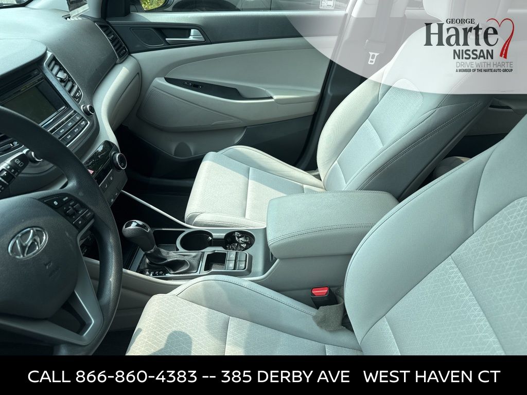 2017 Hyundai Tucson SE photo 3