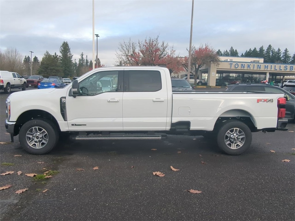 2026 Ford F-350 photo 2