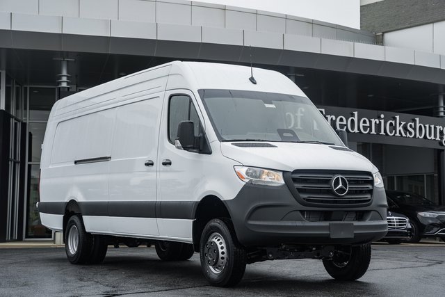 2025 Mercedes-Benz Sprinter Cargo Van Base's photo