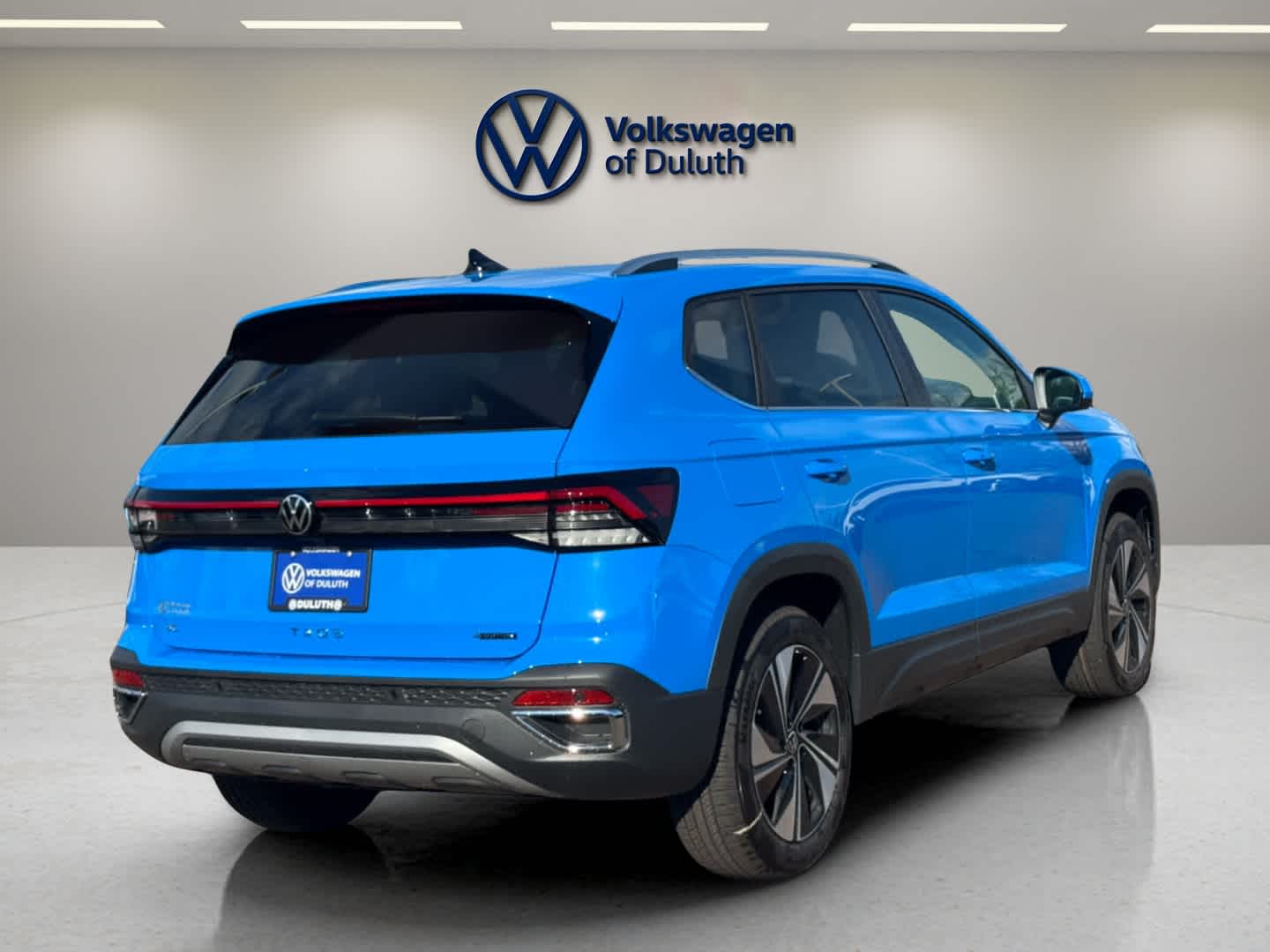 2025 Volkswagen Taos SE photo 4