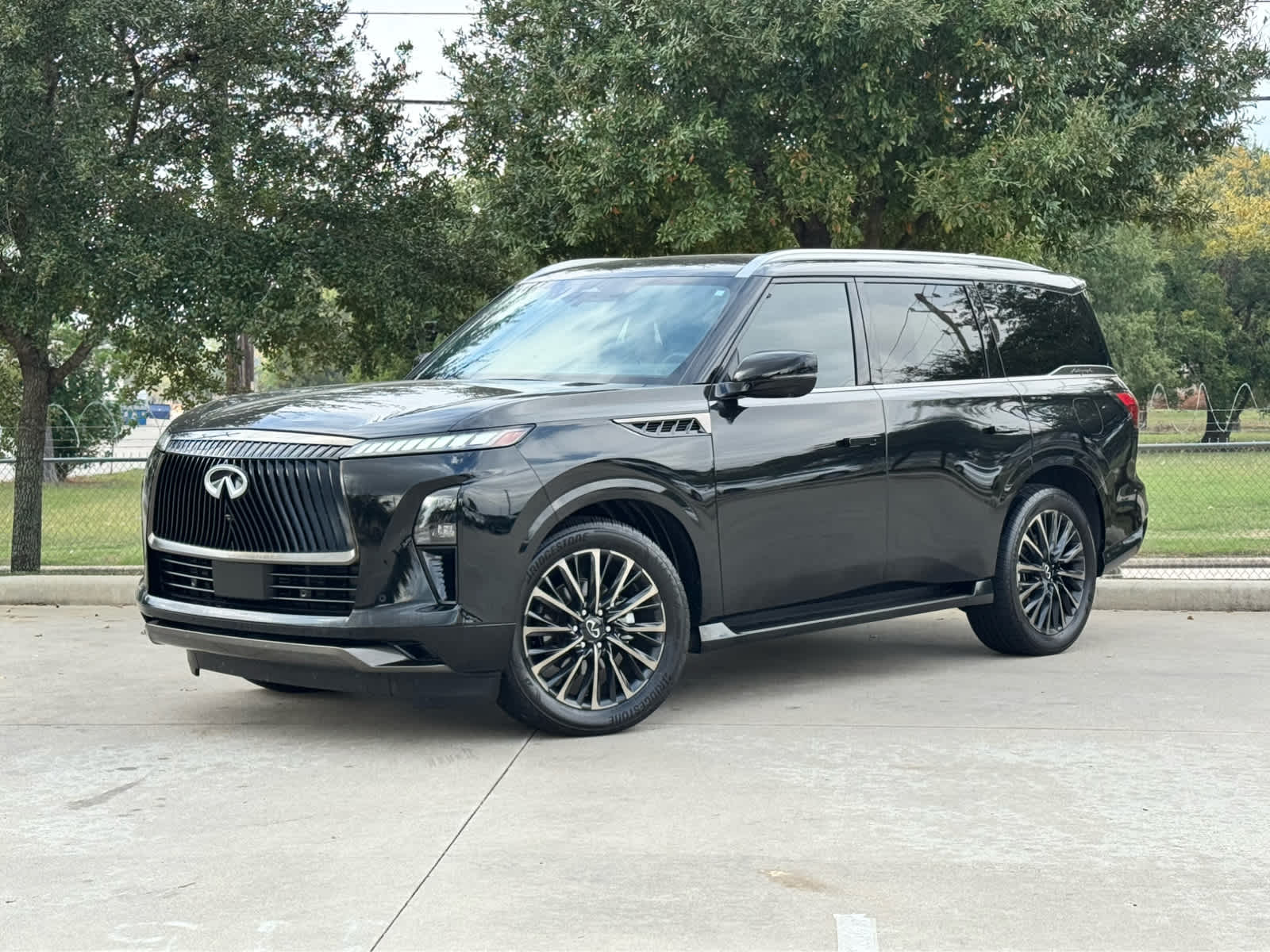 2025 INFINITI QX80 Autograph 4WD's photo