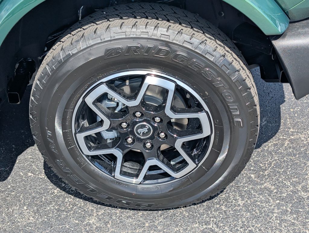 2025 Ford Bronco Outer Banks photo 15