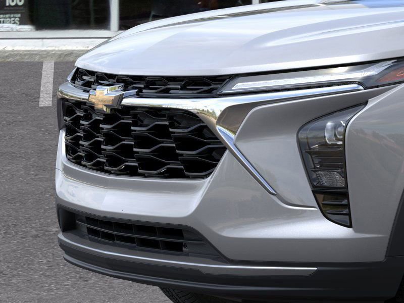 2025 Chevrolet Trax LT photo 12