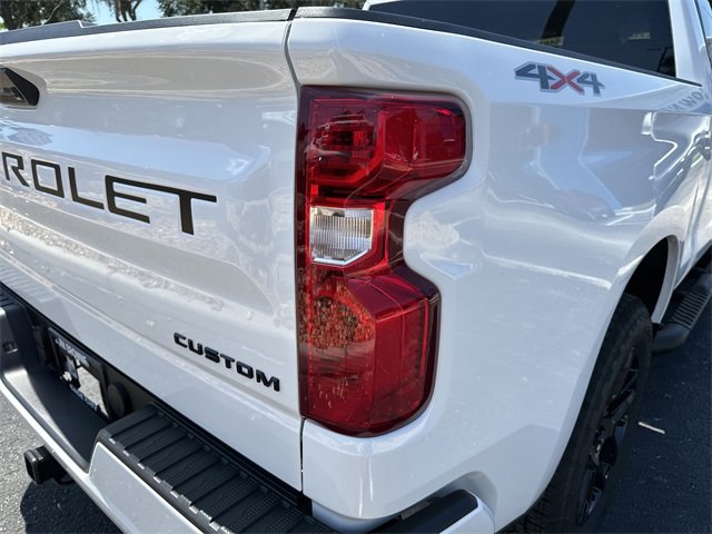 2026 Chevrolet Silverado Custom photo 8