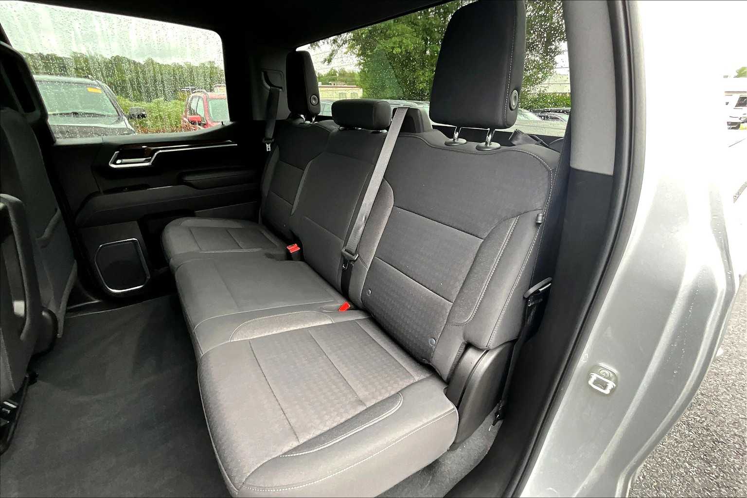 2022 Chevrolet Silverado 1500 LT photo 17