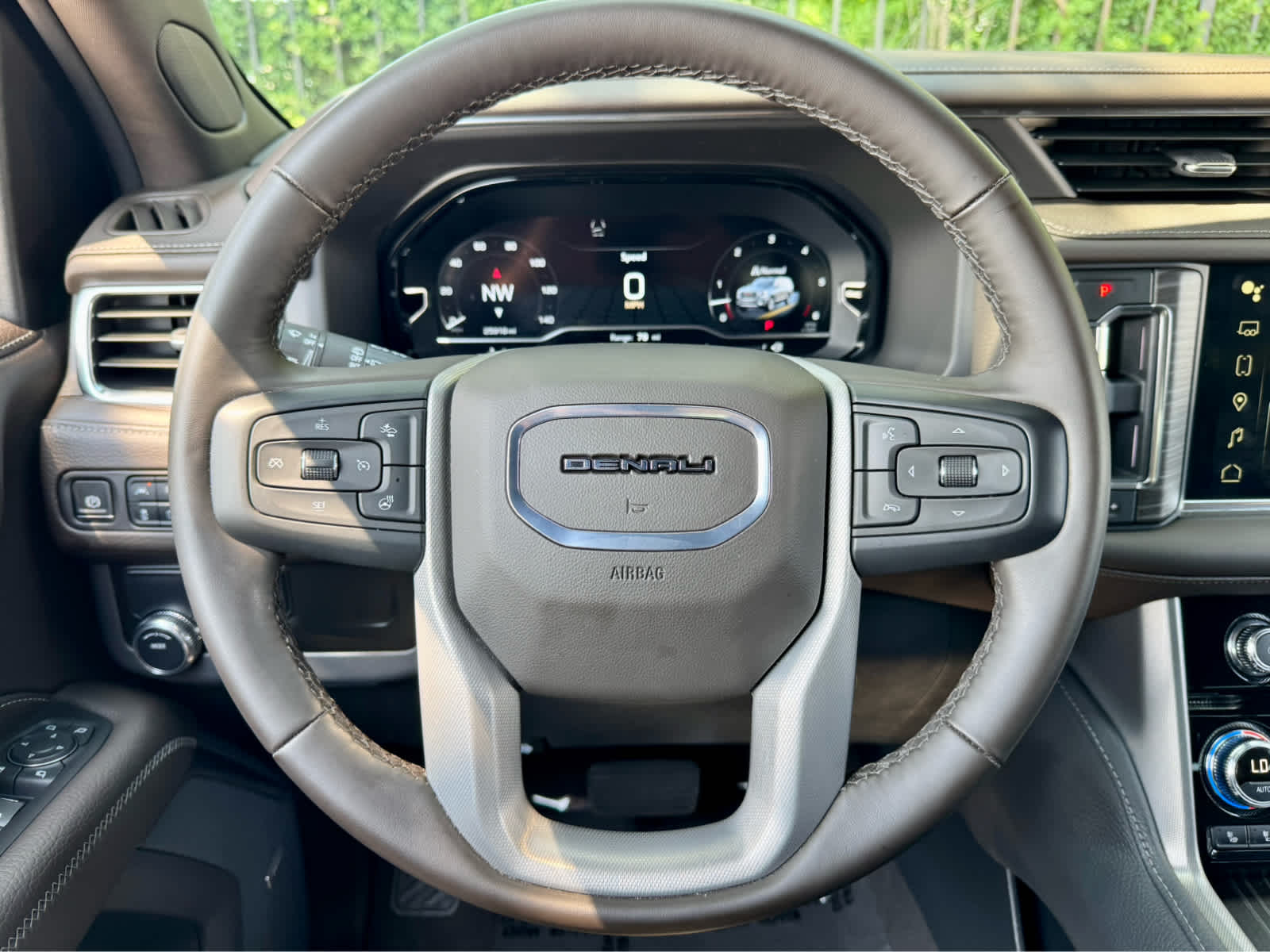 2024 Gmc Yukon Denali photo 18