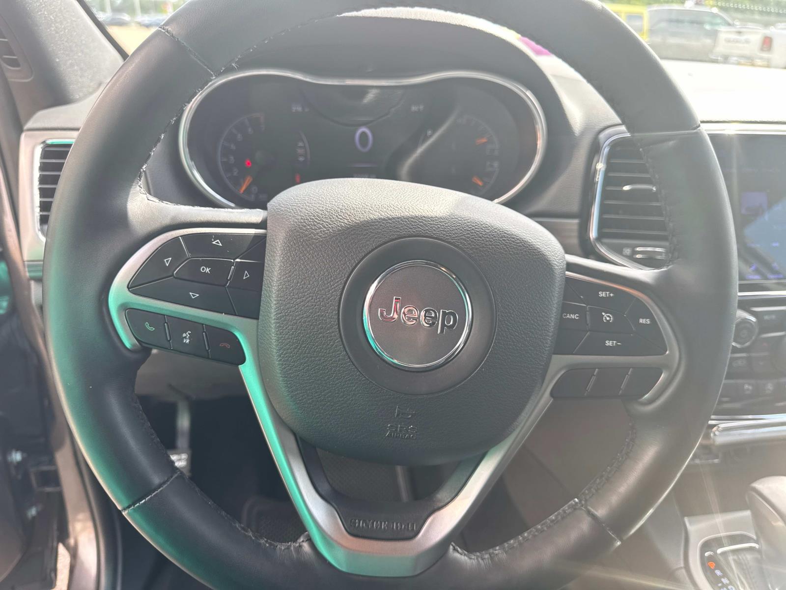 2021 Jeep Grand Cherokee Laredo X photo 20