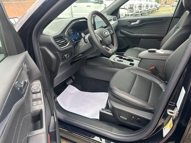 2025 Ford Escape ST-Line Select photo 20