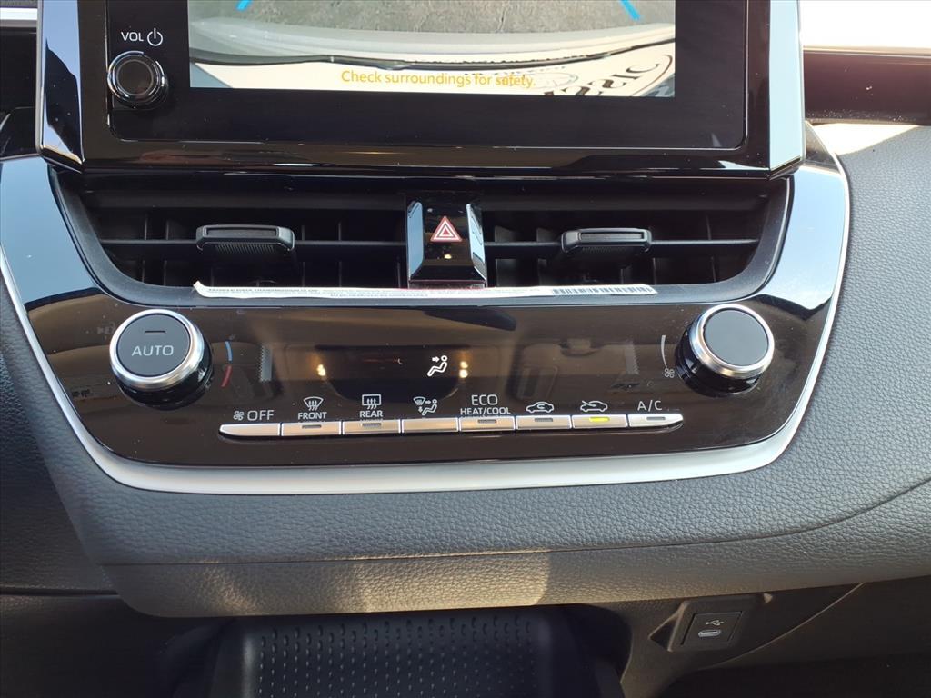 2023 Toyota Corolla Hybrid LE photo 18