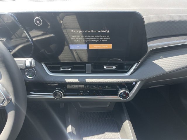 2026 Chevrolet Equinox LT photo 13