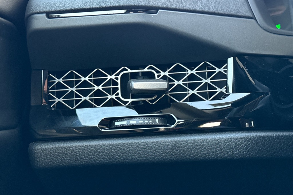2025 Honda Accord Hybrid EX-L photo 27