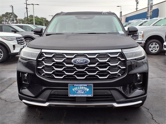 2025 Ford Explorer Platinum photo 2