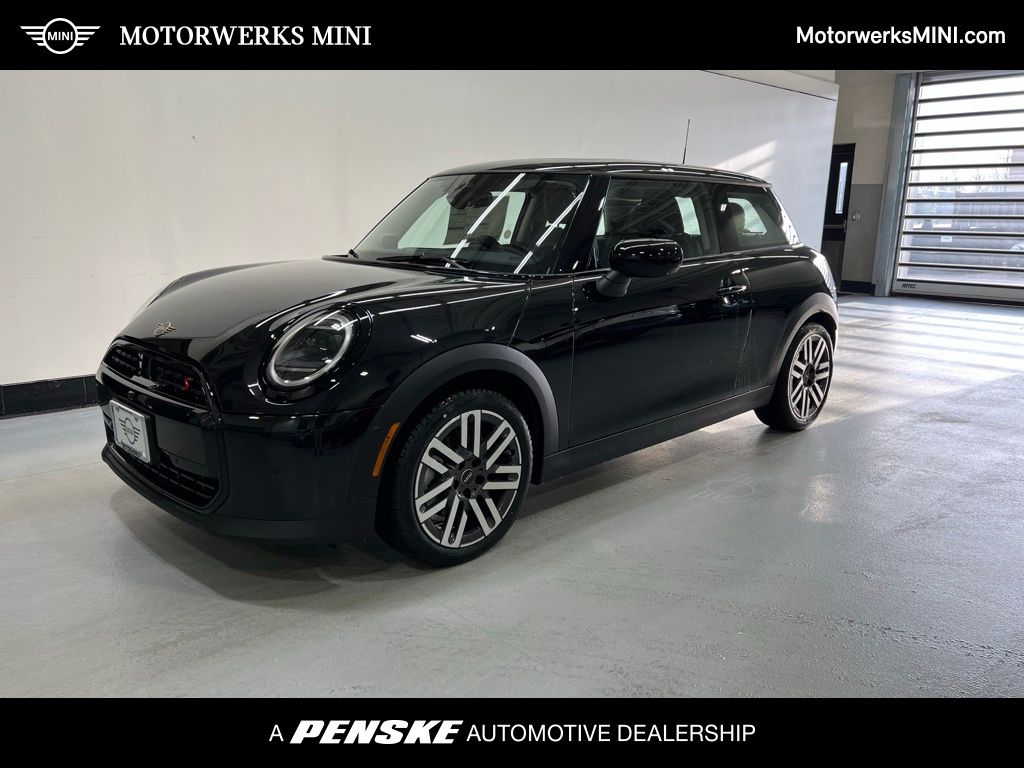 2025 MINI Hardtop 2 Door S's photo