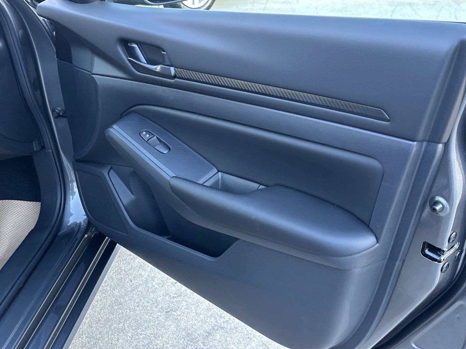 2025 Nissan Altima S photo 15