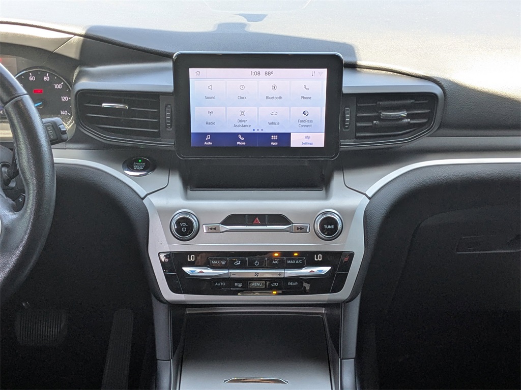 2021 Ford Explorer XLT photo 18