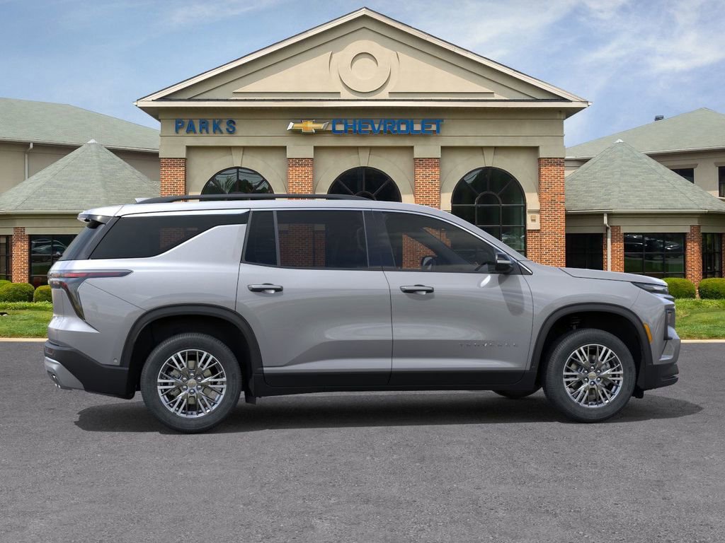 2026 Chevrolet Traverse photo 2